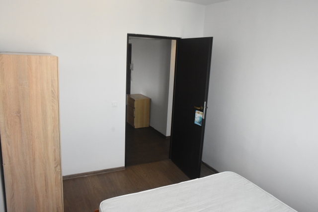 Apartament 4 camere, -, -