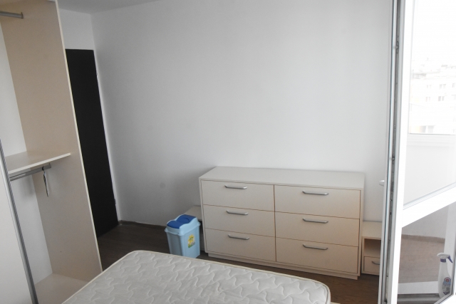 Apartament 4 camere, -, -