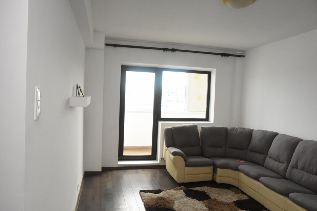 Apartament 4 camere, -, -