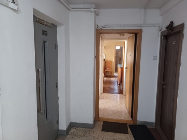 Apartament in blocuri, Bd Cantemir 7, Piata Unirii